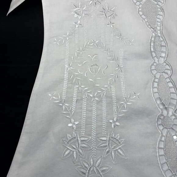 Solitaire by Ravi Khosla White Linen Blend Embroidered Cutout Tunic - Picture 9 of 10